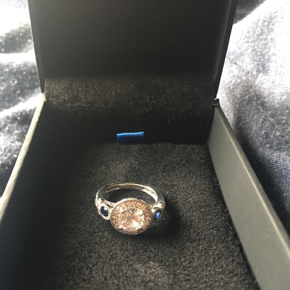 Swarovski zirconia & sapphire ring